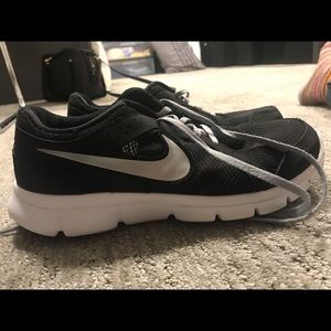 Nike Flex Experience RN 2